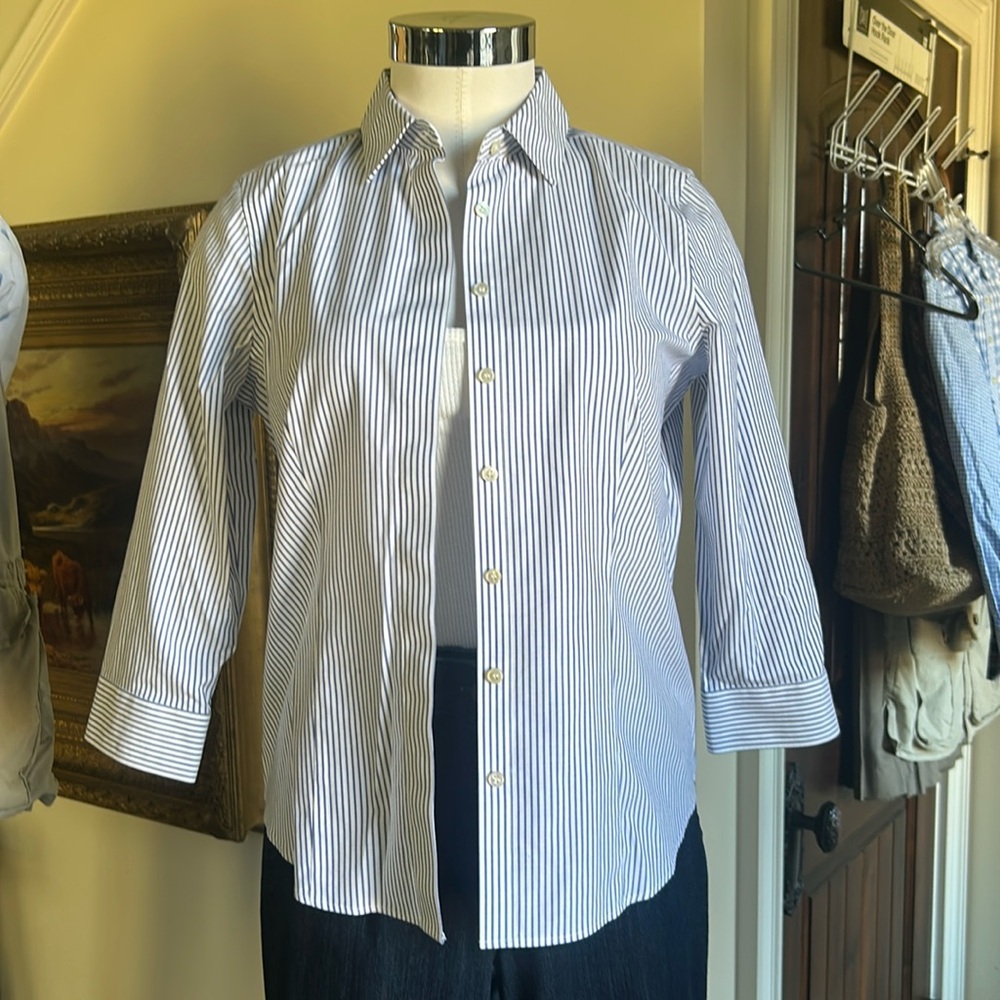 Talbots NWT Sz 6P Blue Pinstripe Button Down  shirt Cotton Spandex